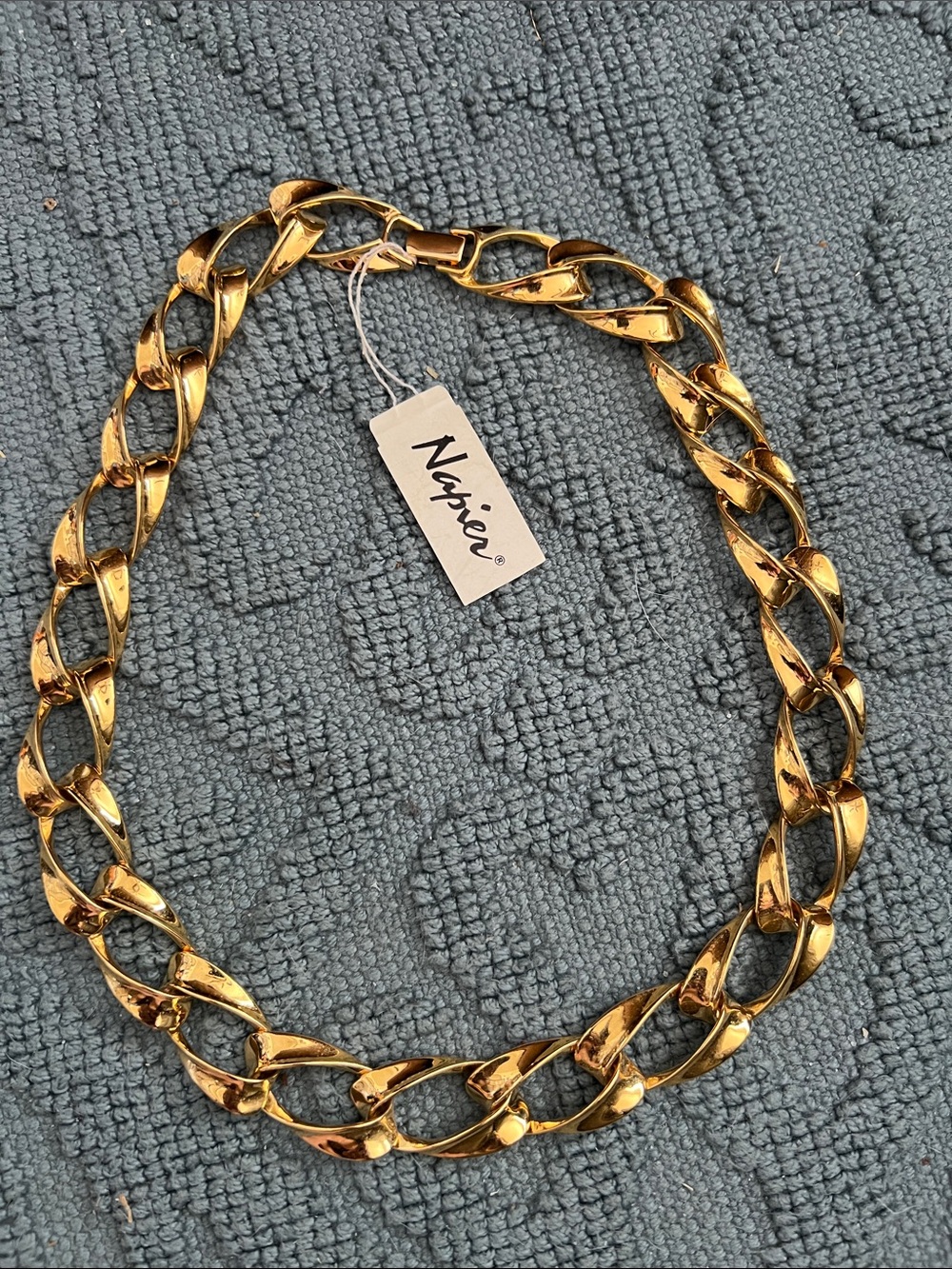 VTG Napier Gold-Tone Curved Link Statement Necklace 20”